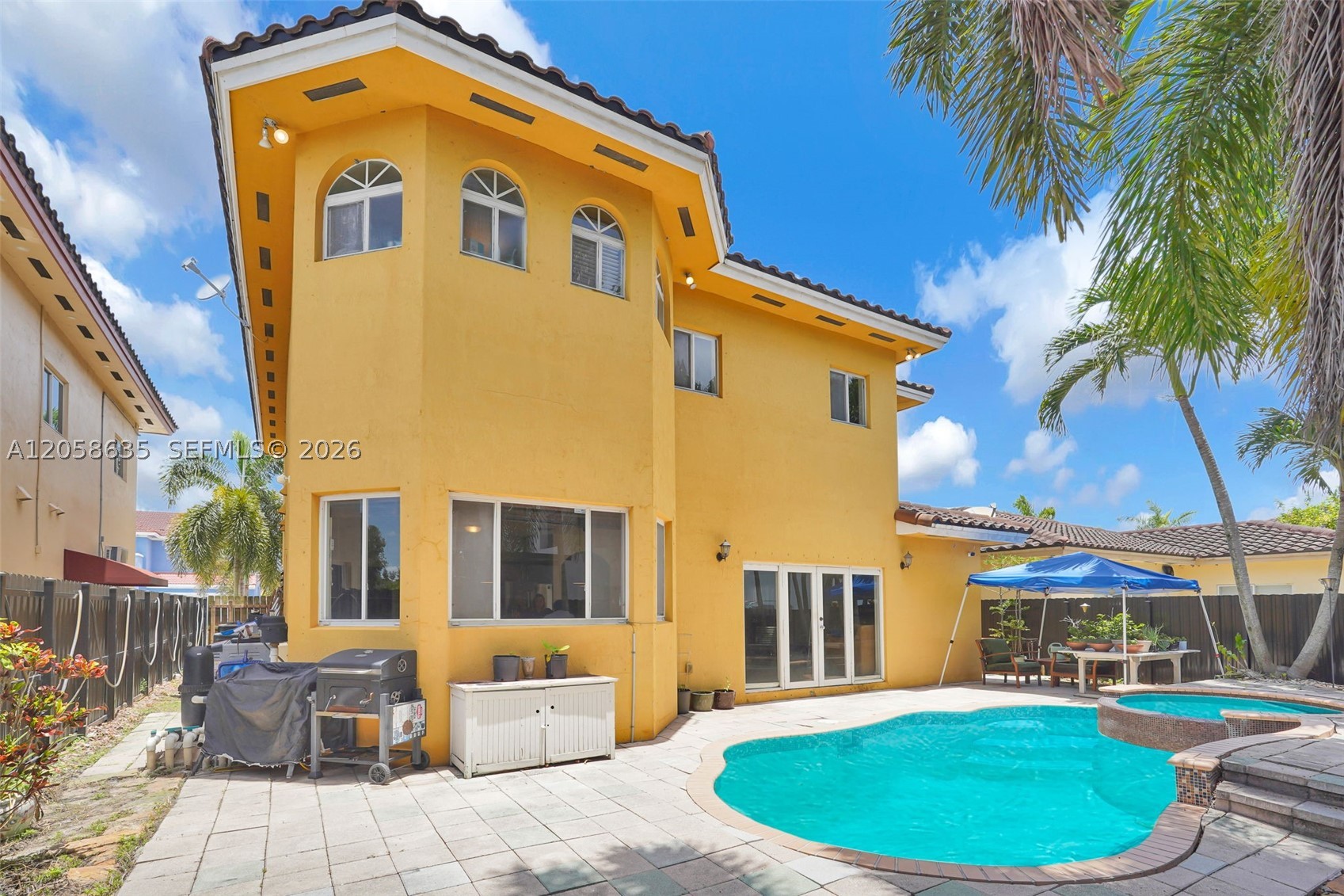 RIEUMONT ESTATES - Residential