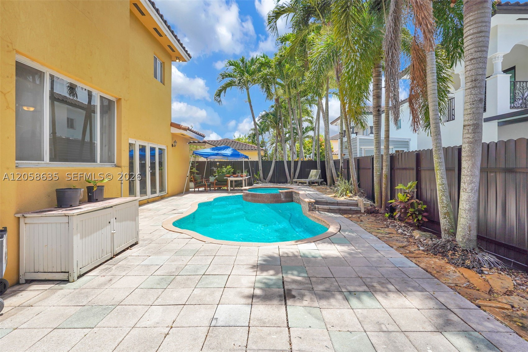RIEUMONT ESTATES - Residential
