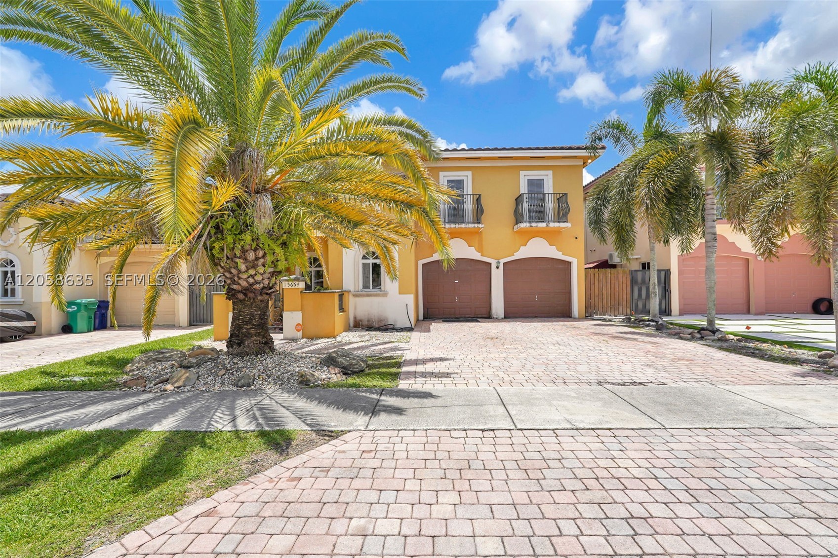 RIEUMONT ESTATES - Residential