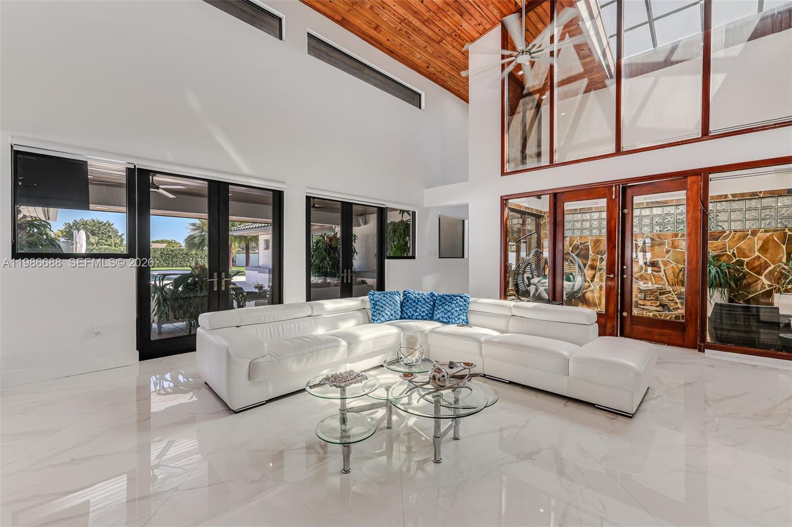J G HEADS FARMS - Residential