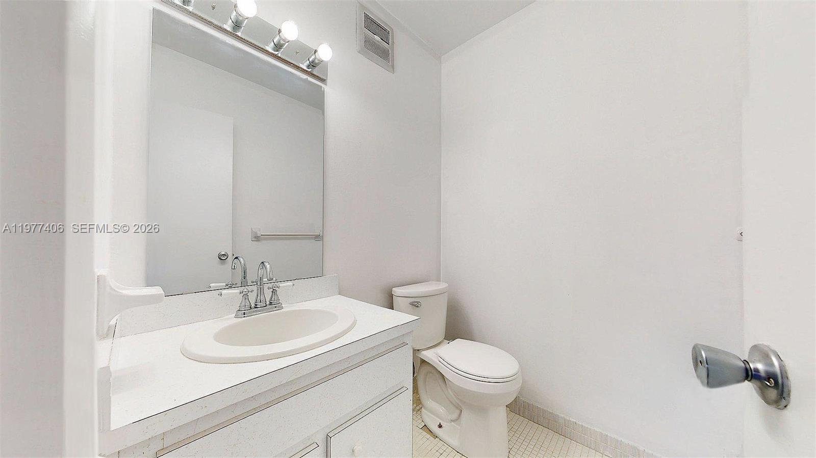 BEVERLY HILLS CONDO NUMBE - Residential