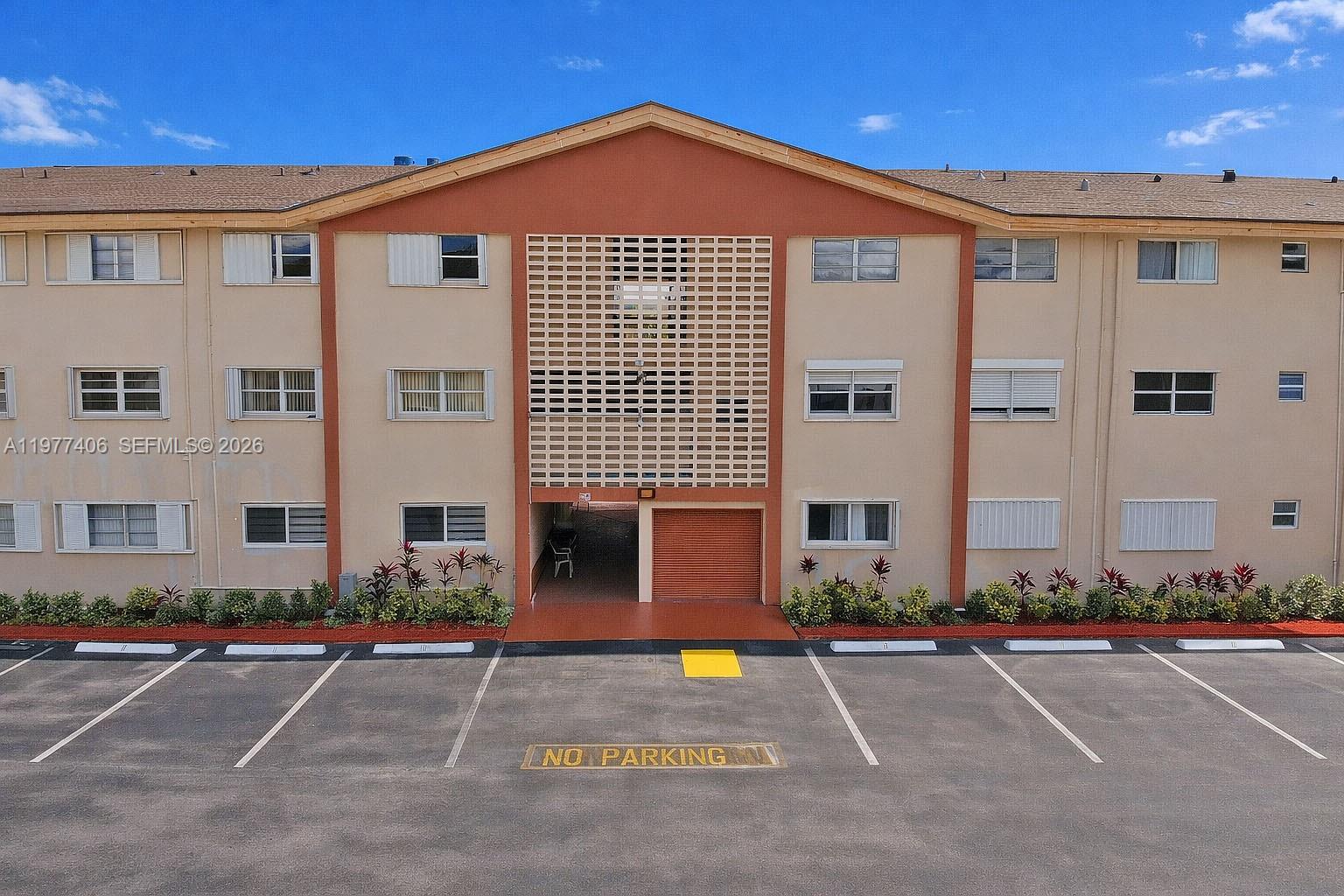 BEVERLY HILLS CONDO NUMBE - Residential