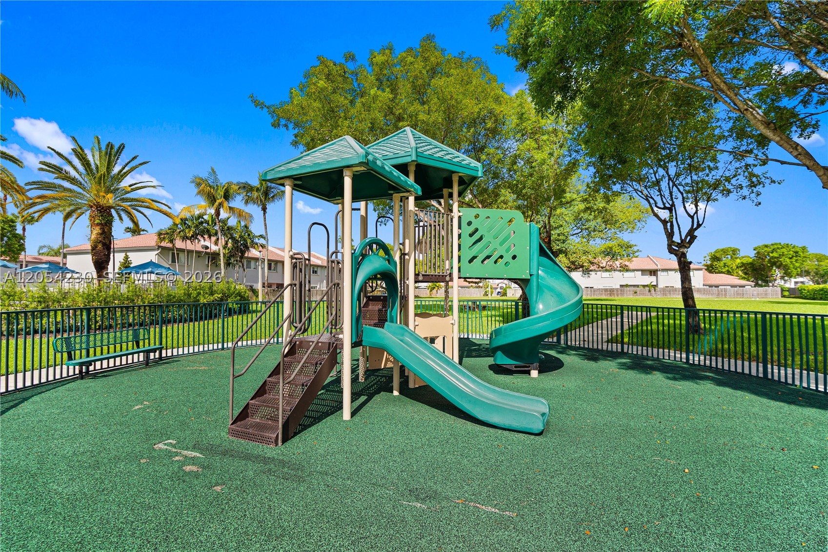 DORAL LANDINGS TOWNHOMES - Residential Lease