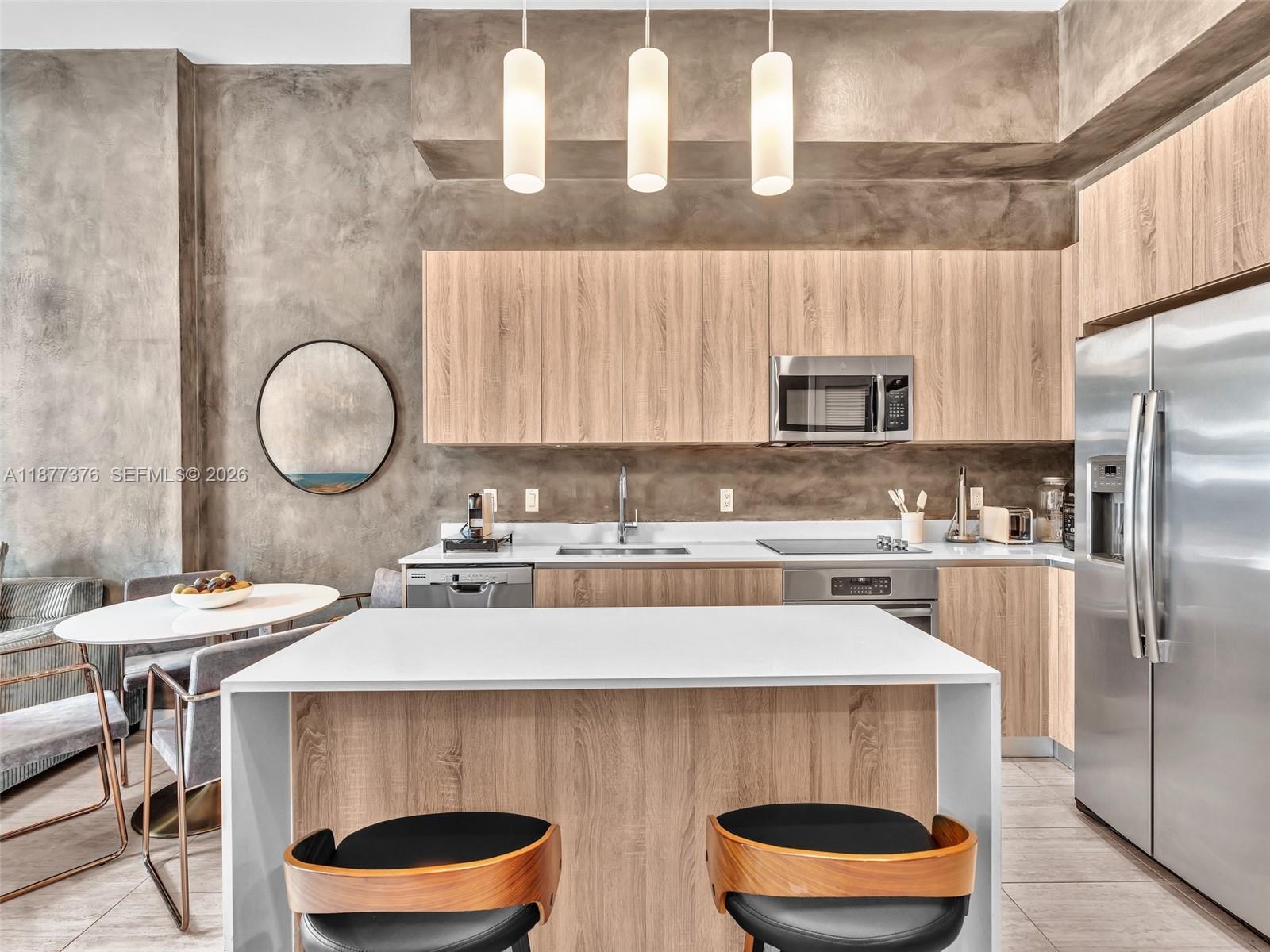 QUADRO CONDO - Residential