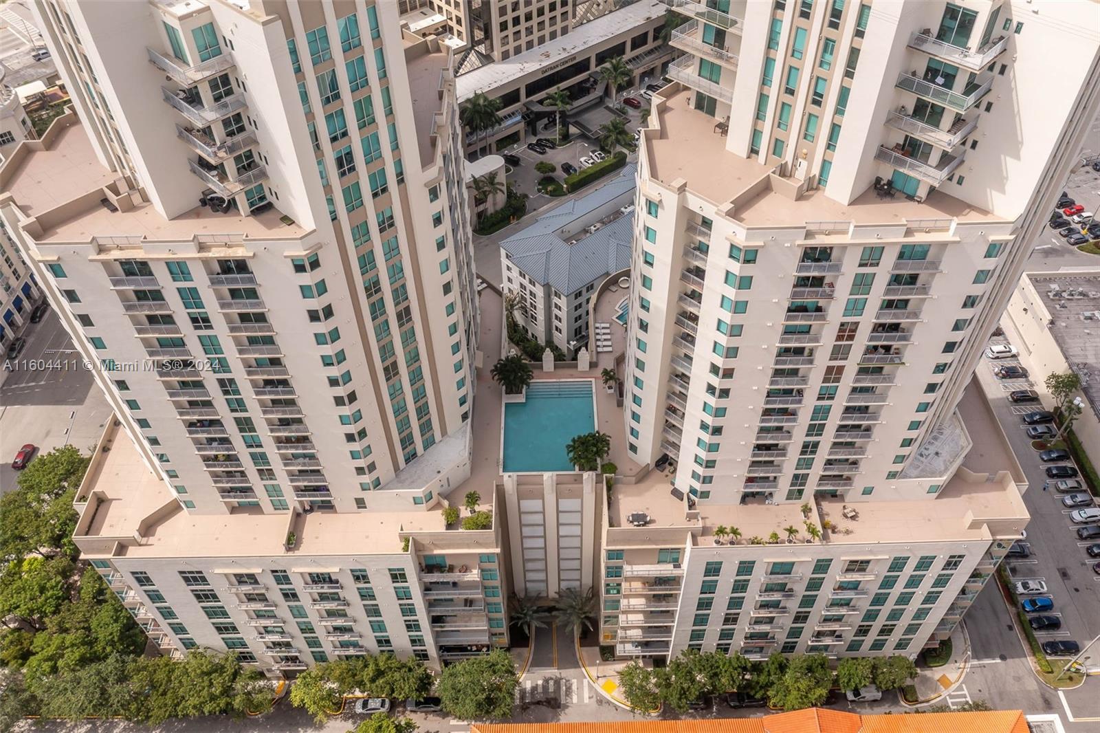 METROPOLIS I AT DADELAND - Residential Lease