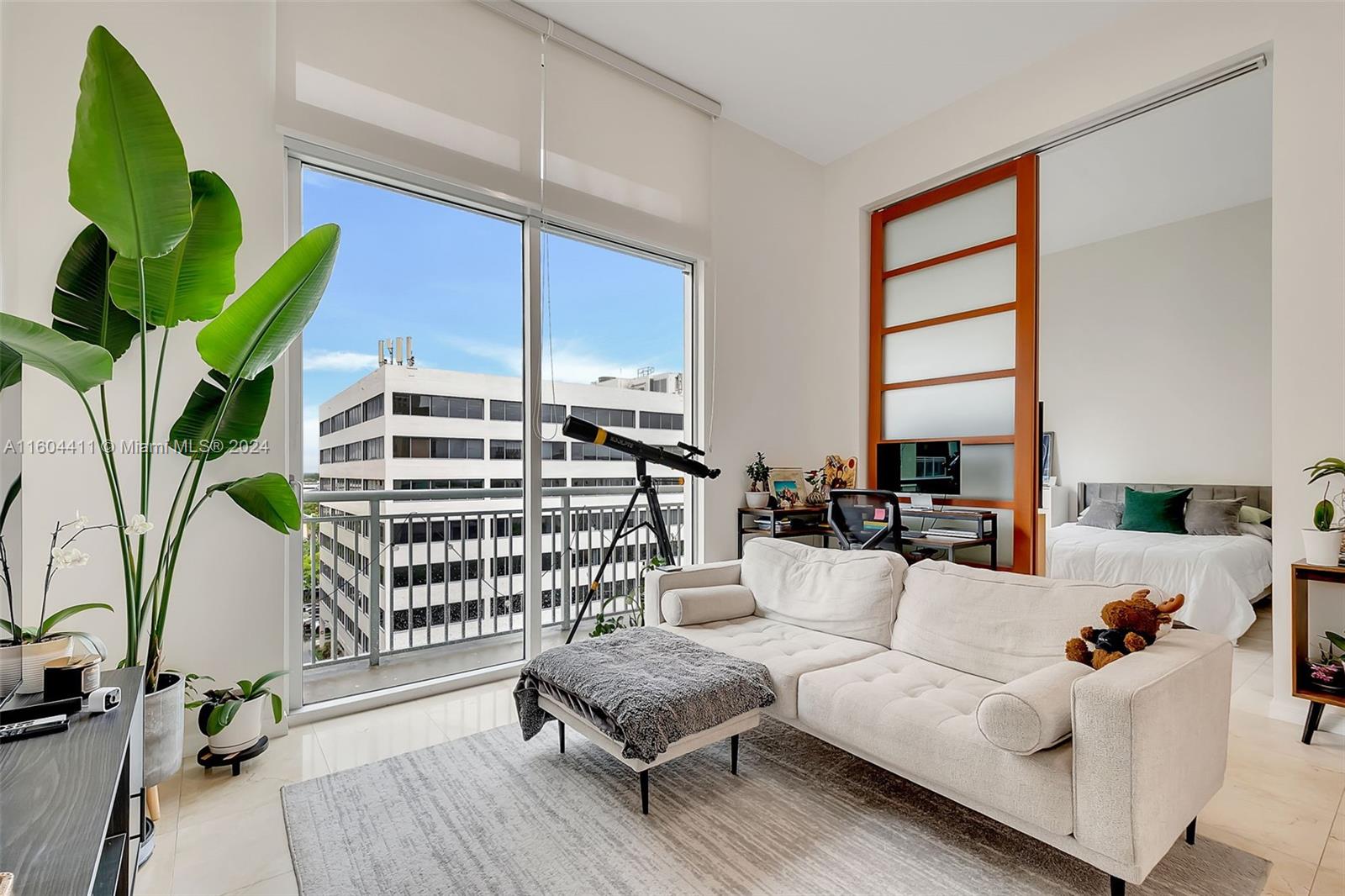 METROPOLIS I AT DADELAND - Residential Lease