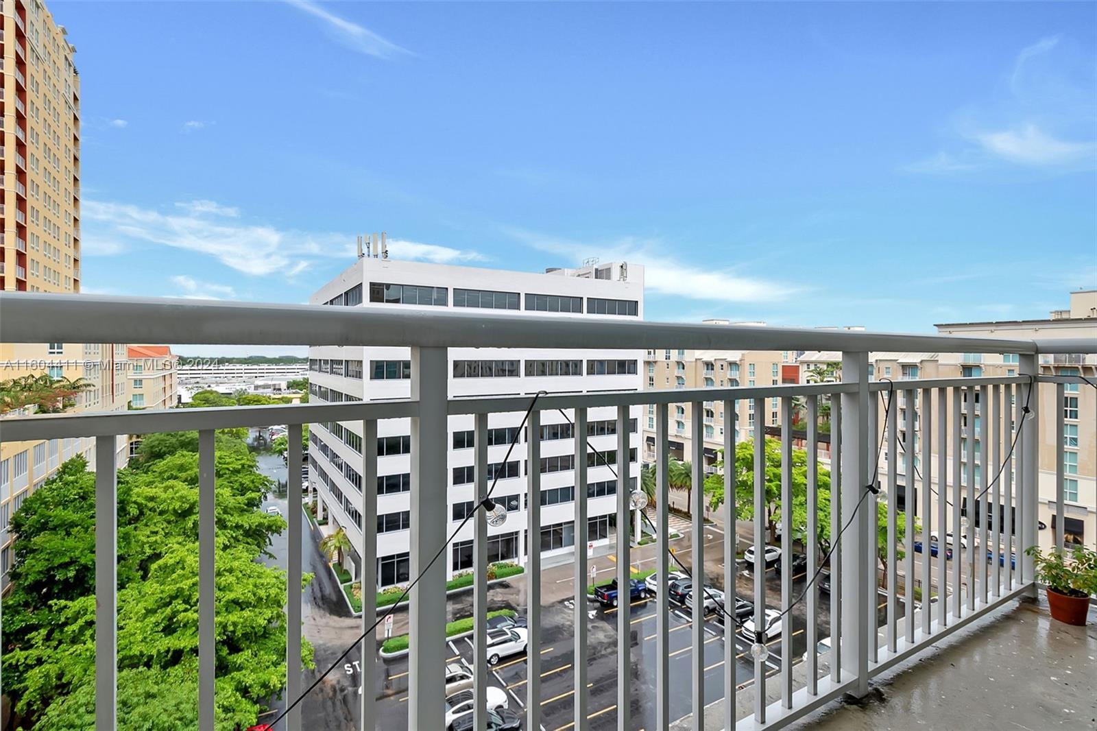 METROPOLIS I AT DADELAND - Residential Lease