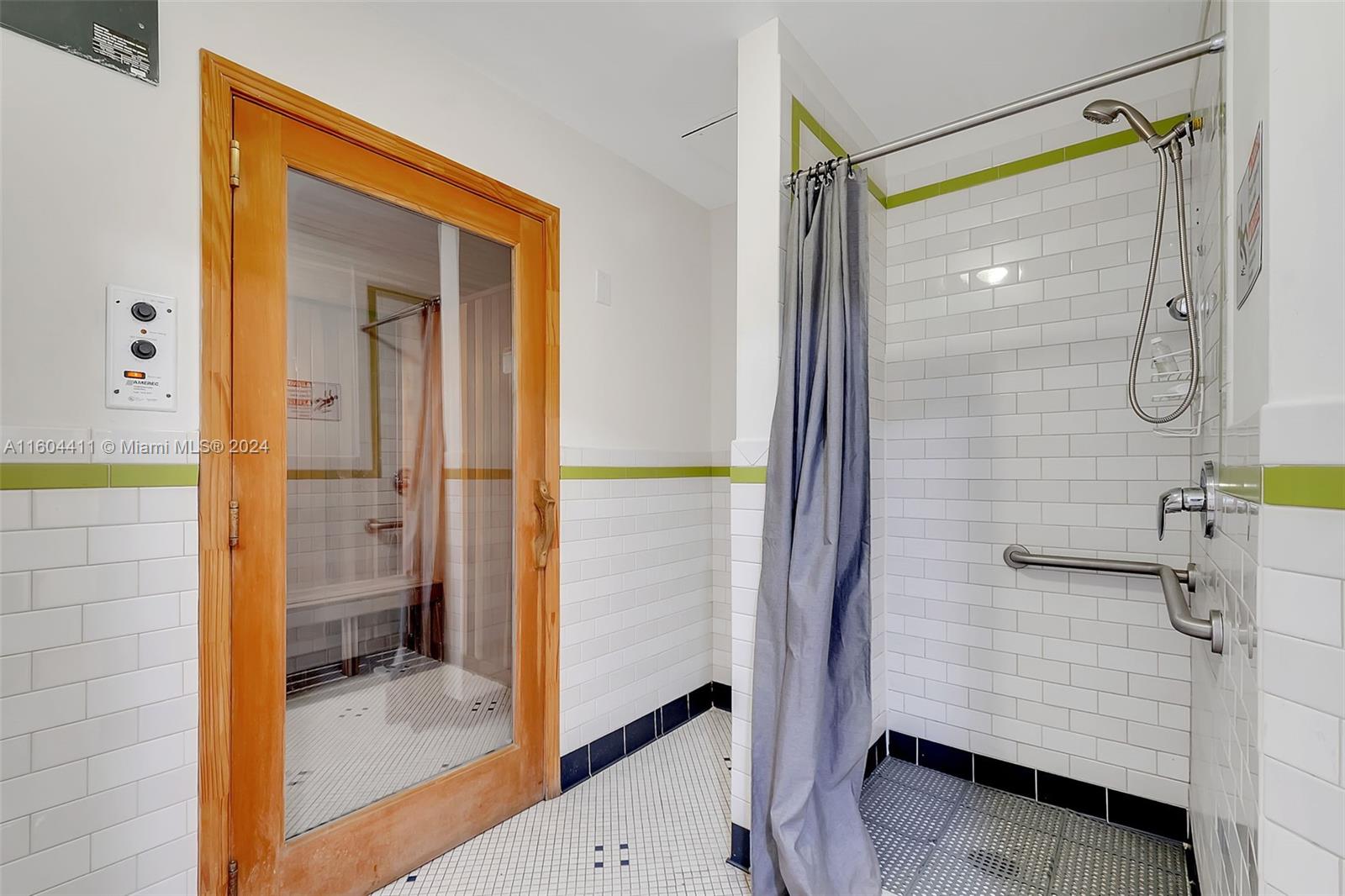 METROPOLIS I AT DADELAND - Residential Lease