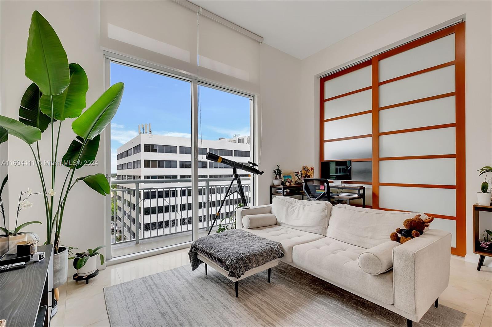METROPOLIS I AT DADELAND - Residential Lease