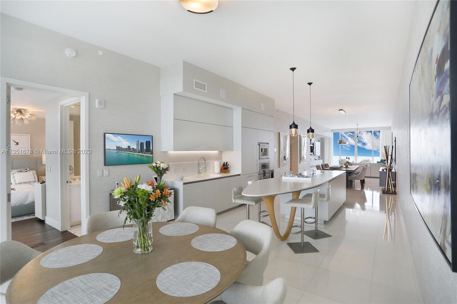 JADE SIGNATURE CONDO - Residential