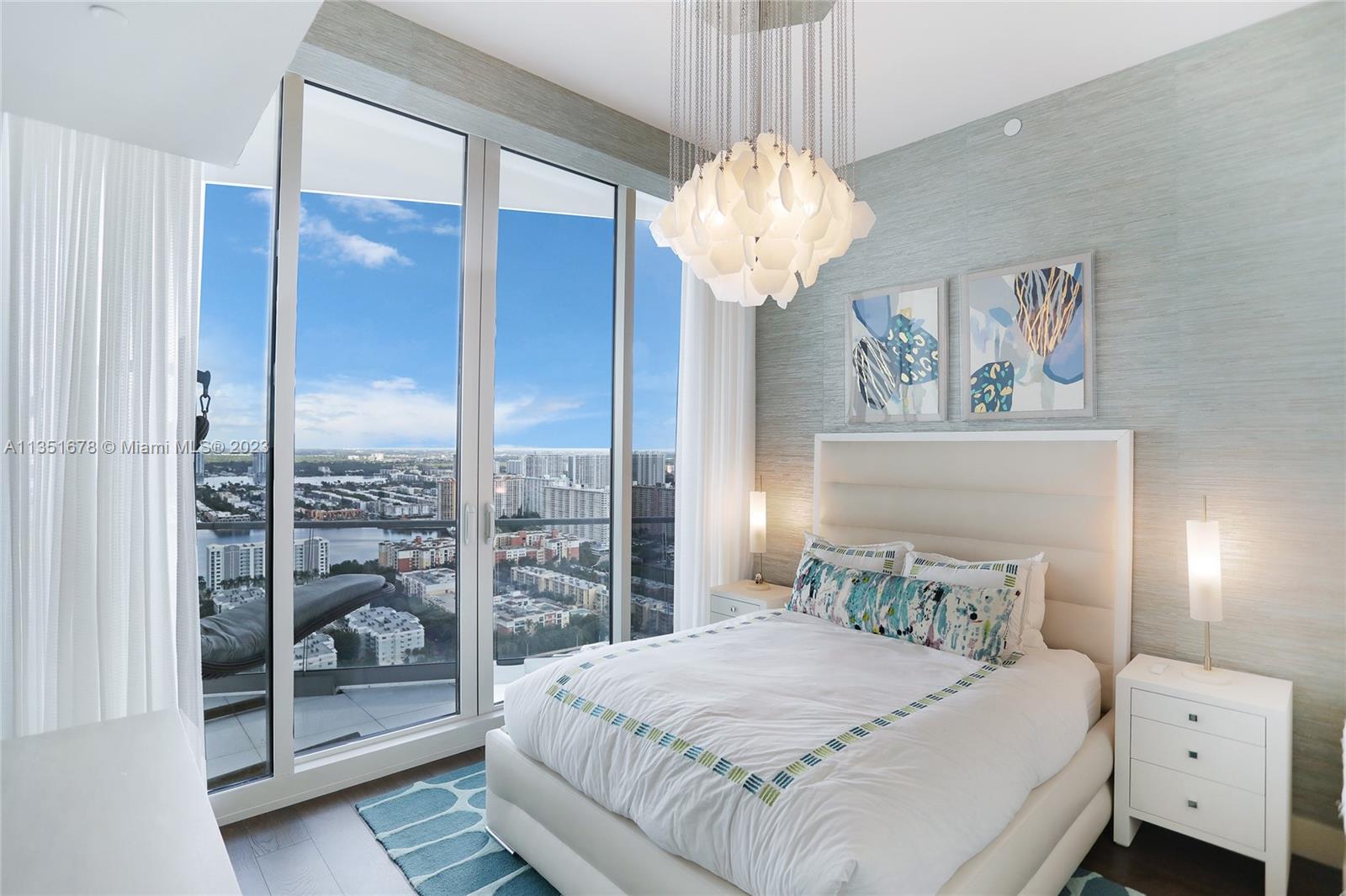 JADE SIGNATURE CONDO - Residential