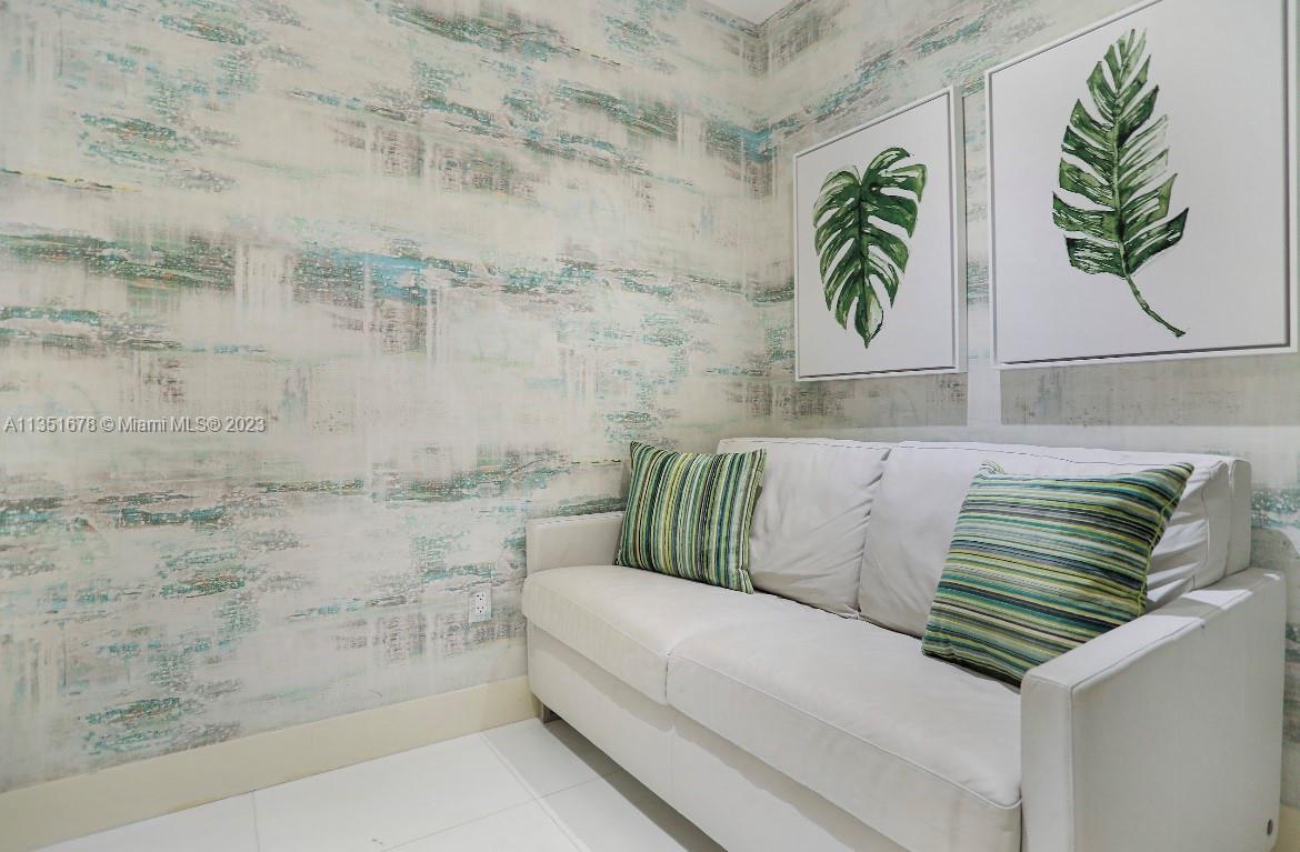 JADE SIGNATURE CONDO - Residential