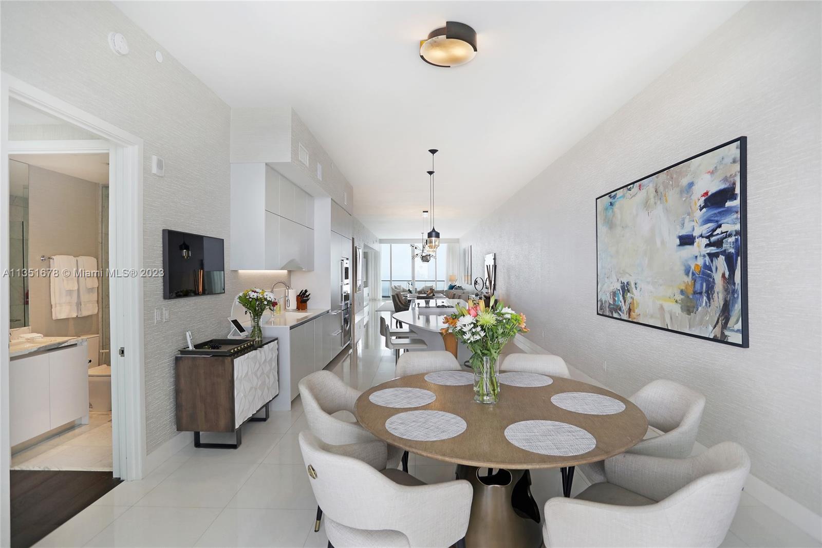 JADE SIGNATURE CONDO - Residential