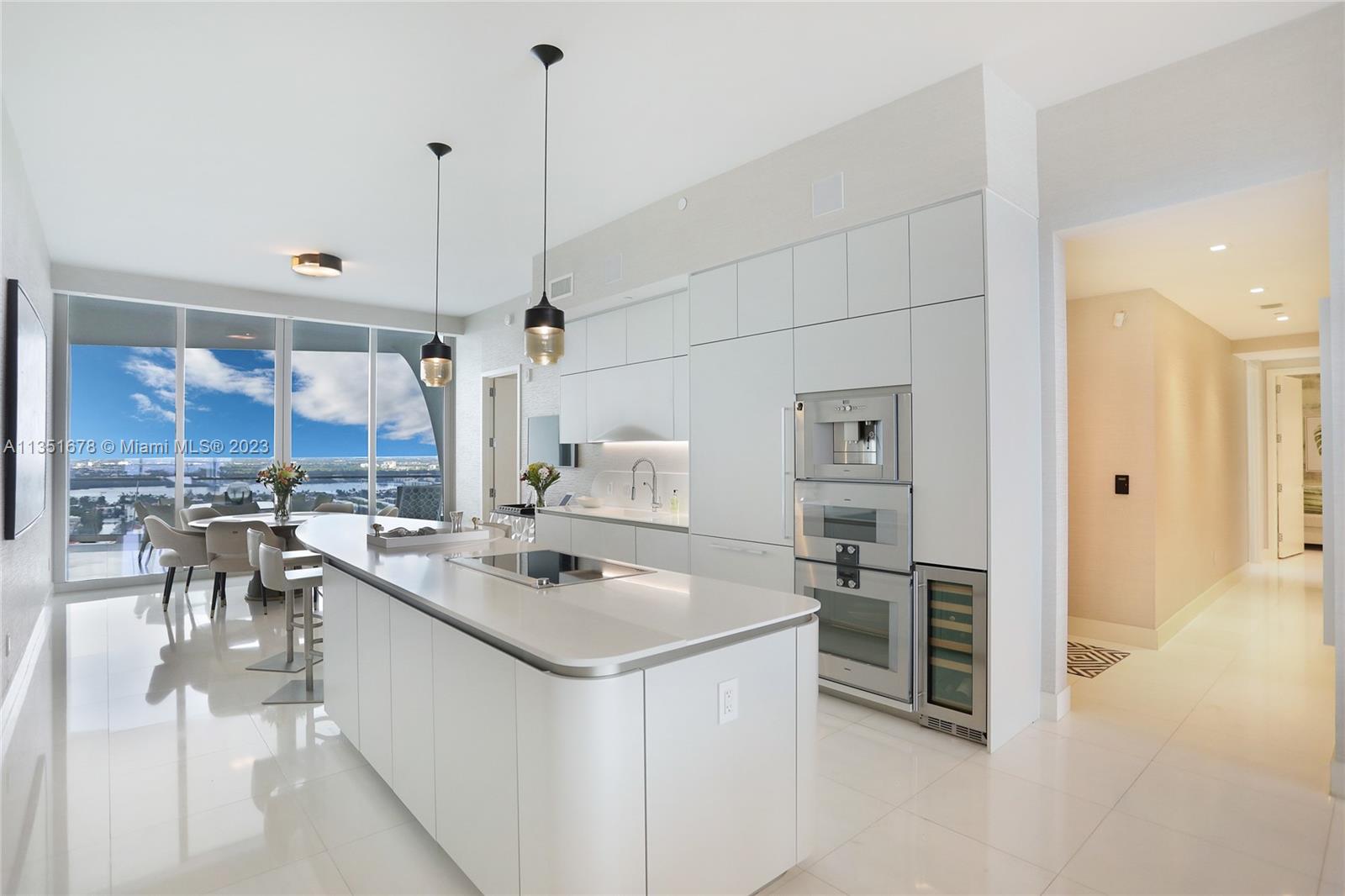 JADE SIGNATURE CONDO - Residential