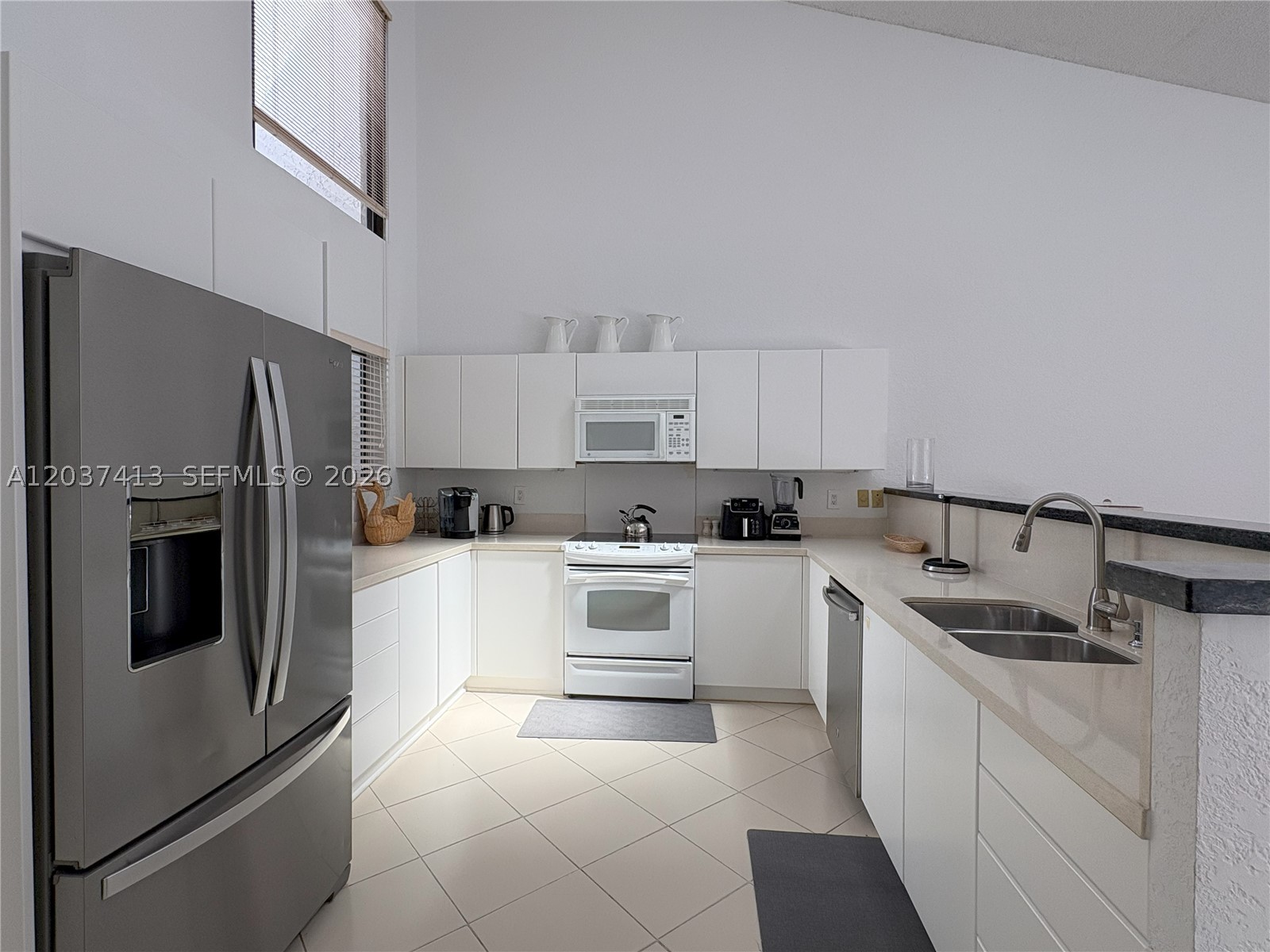 WINDSOR WAY 1 - Residential Lease
