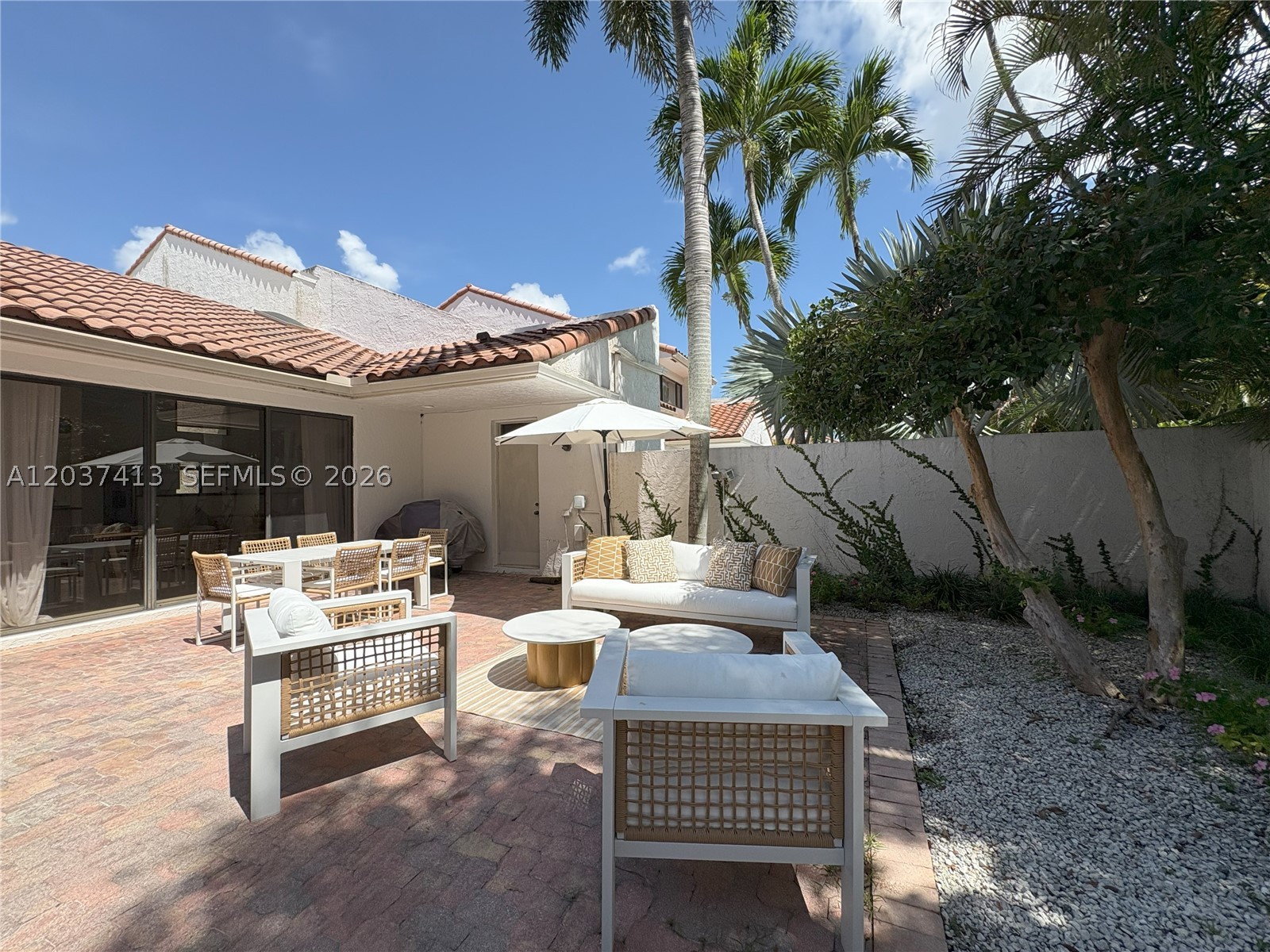 WINDSOR WAY 1 - Residential Lease