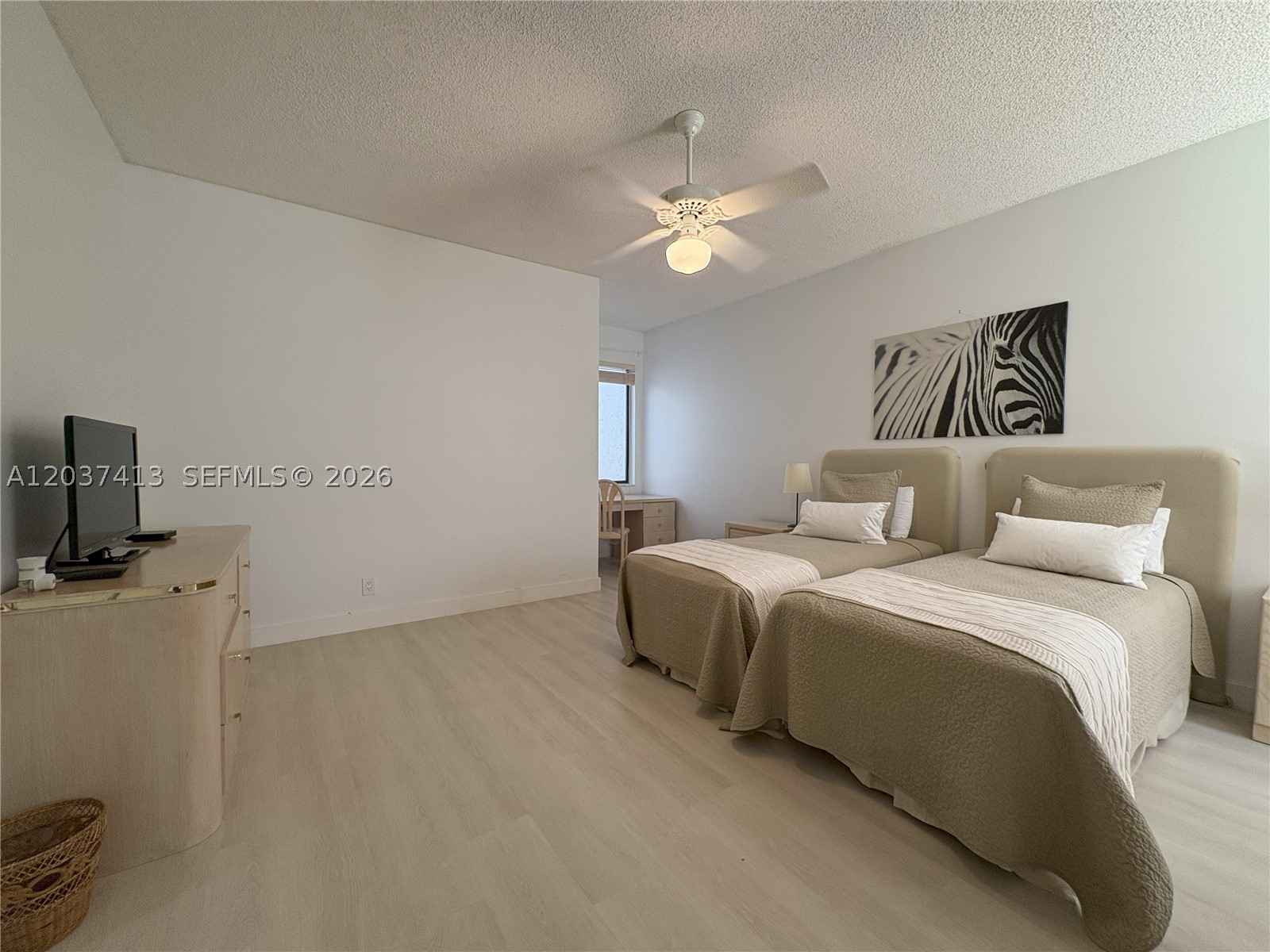 WINDSOR WAY 1 - Residential Lease