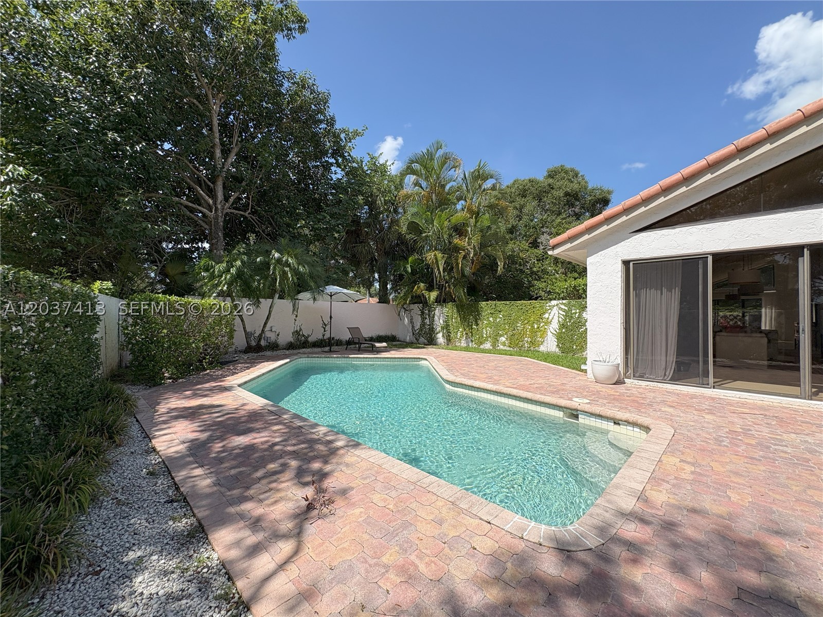 WINDSOR WAY 1 - Residential Lease