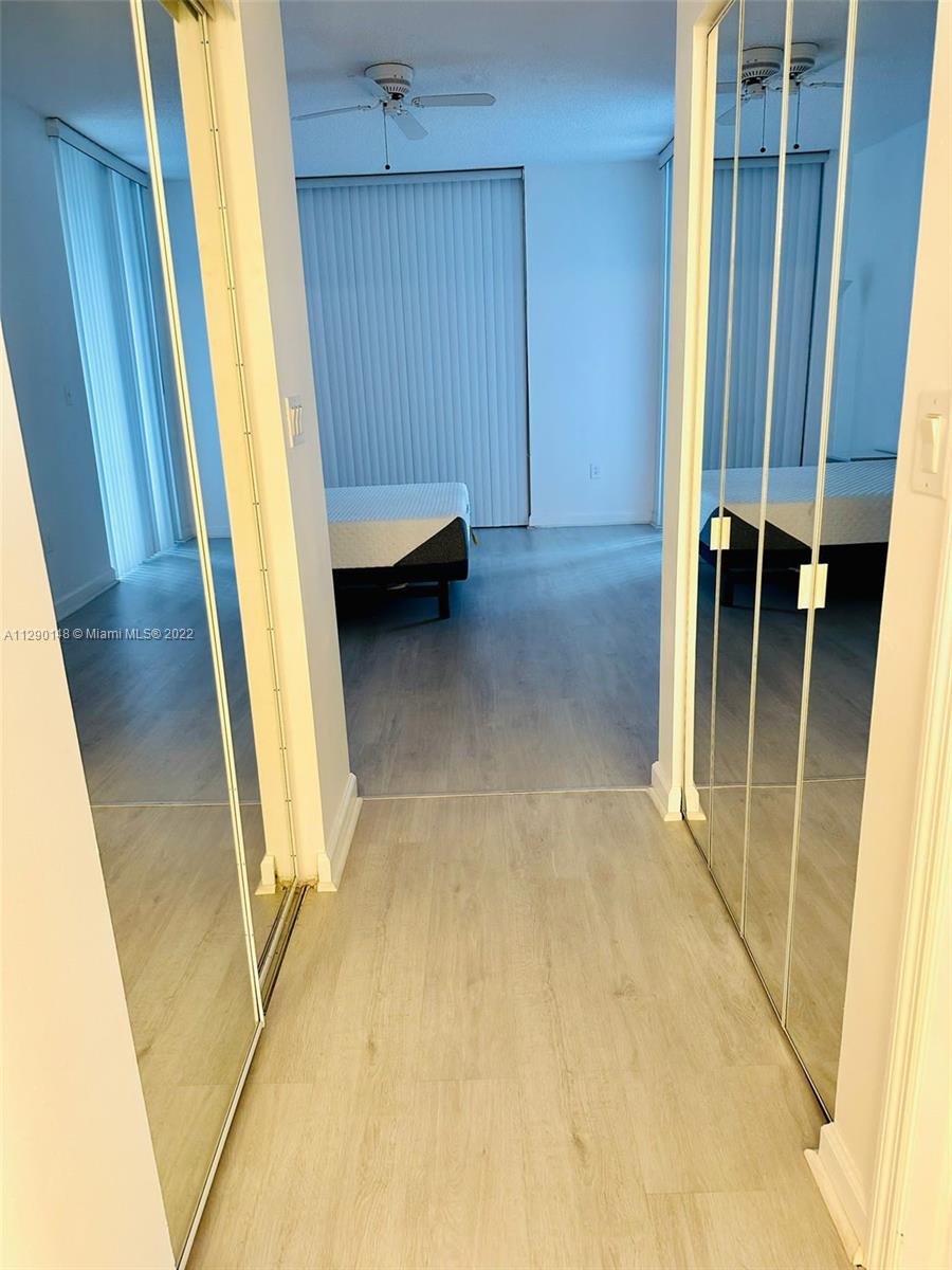 DORAL HOUSE CONDO NO 3 - Residential