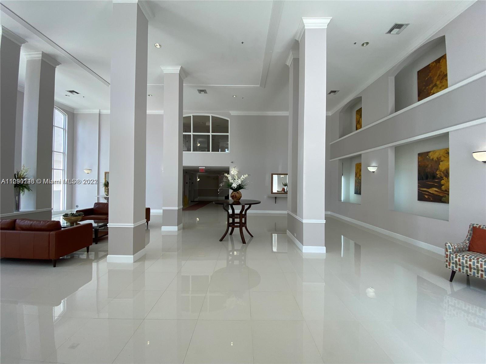 DORAL HOUSE CONDO NO 3 - Residential