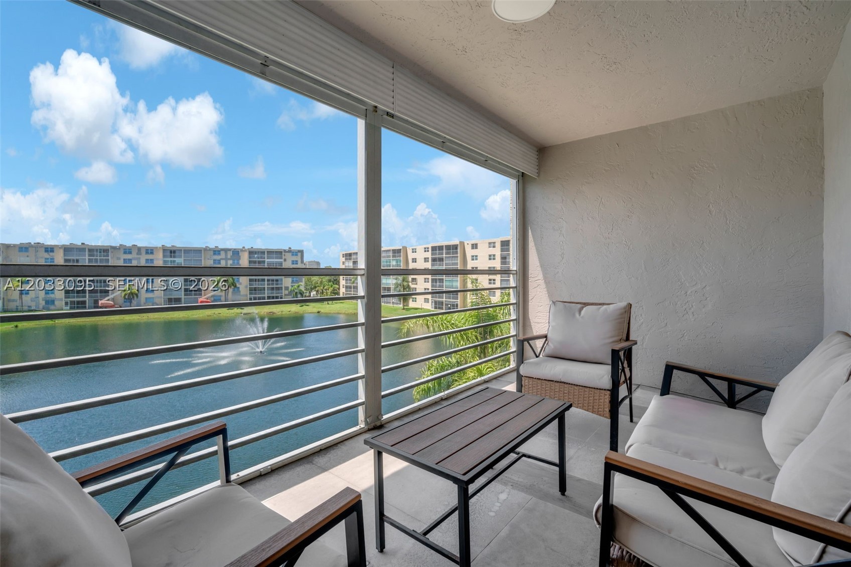 MEADOWBROOK LAKES VIEW CO - Residential Lease