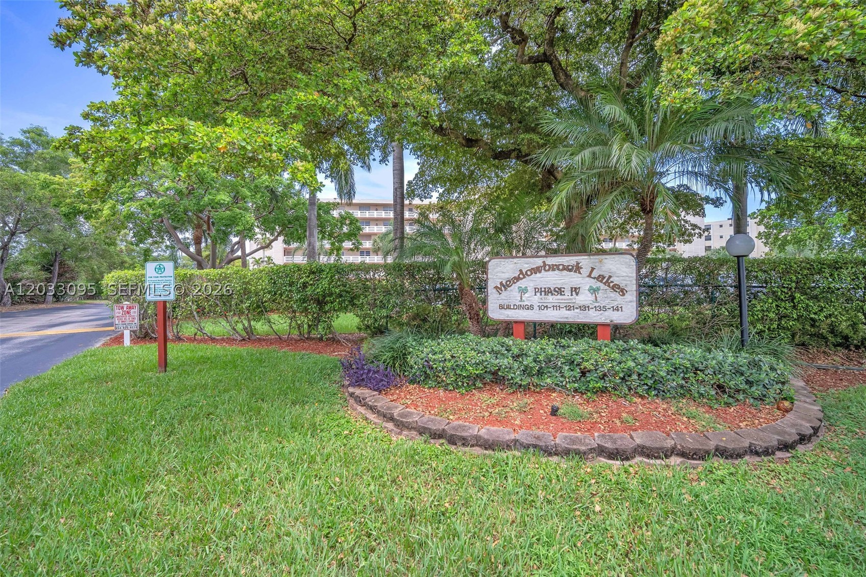 MEADOWBROOK LAKES VIEW CO - Residential Lease