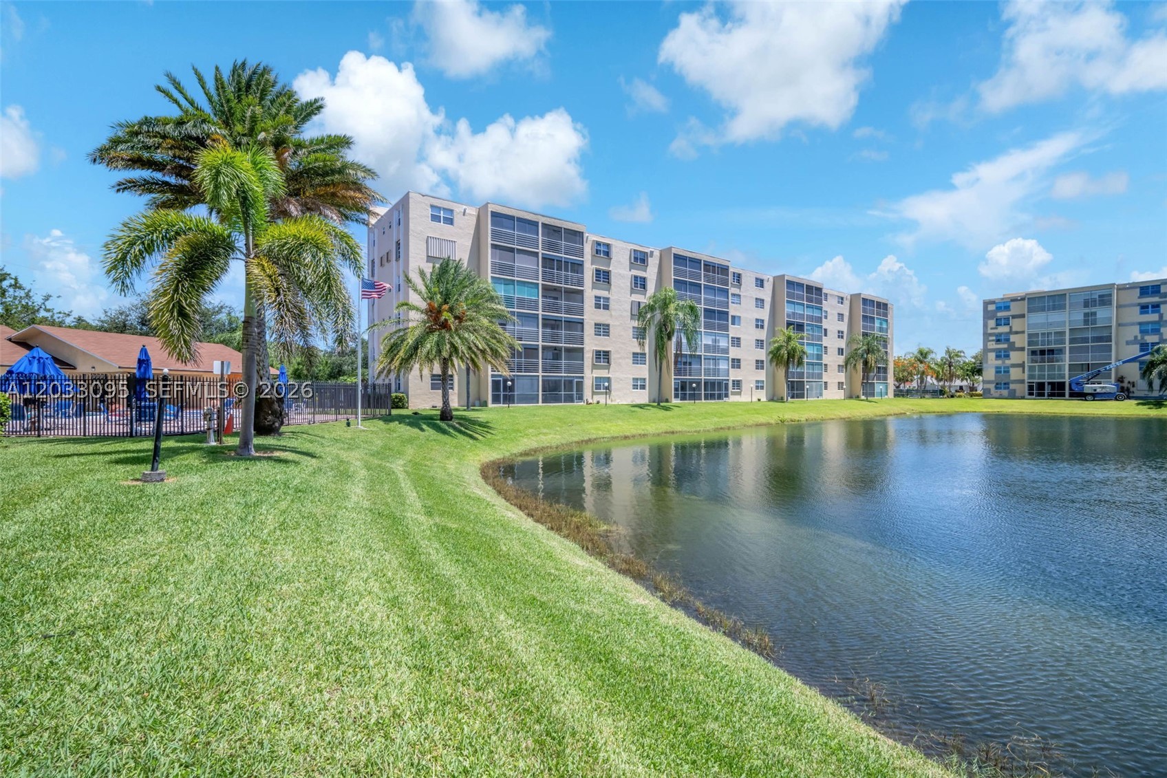 MEADOWBROOK LAKES VIEW CO - Residential Lease