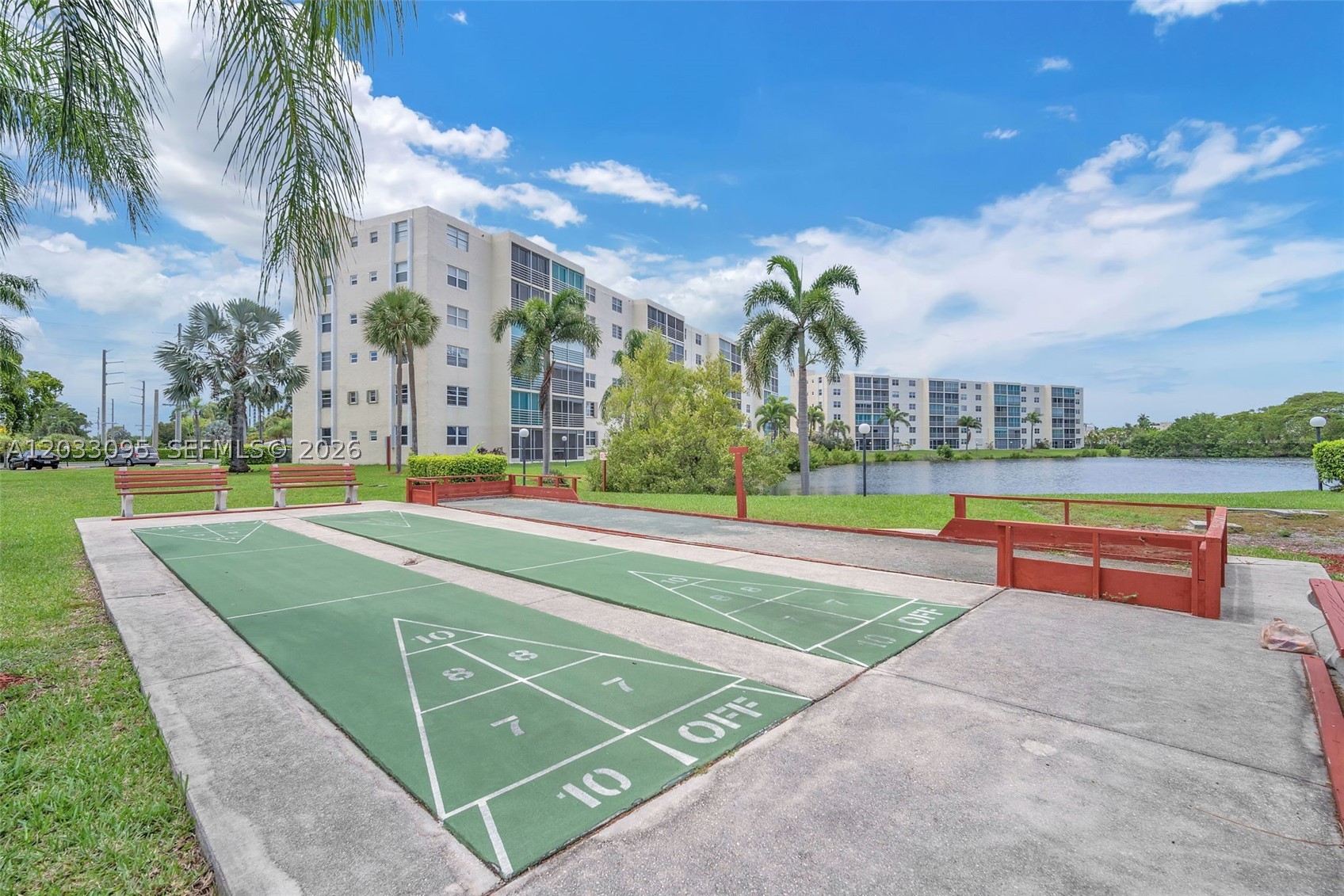 MEADOWBROOK LAKES VIEW CO - Residential Lease