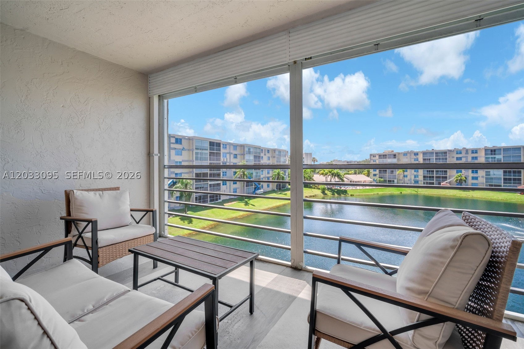 MEADOWBROOK LAKES VIEW CO - Residential Lease