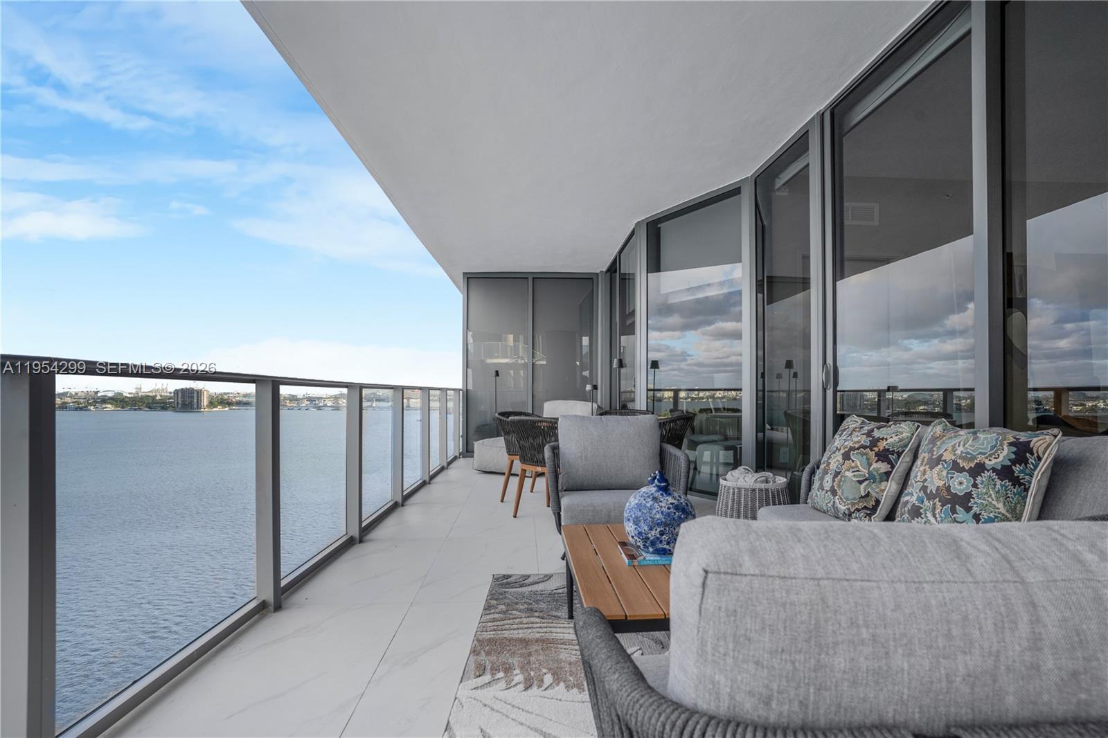 ARIA RESERVE SOUTH - Residential