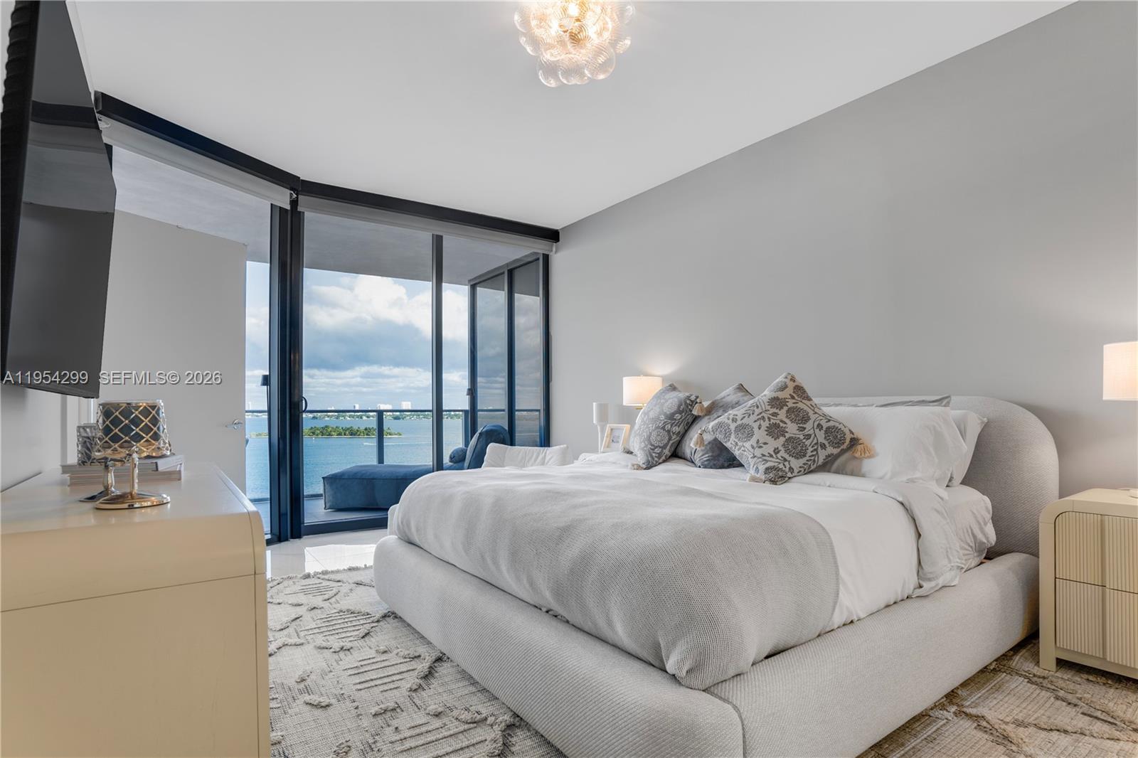 ARIA RESERVE SOUTH - Residential