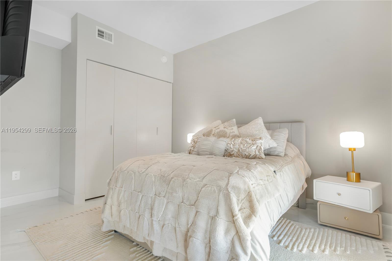 ARIA RESERVE SOUTH - Residential
