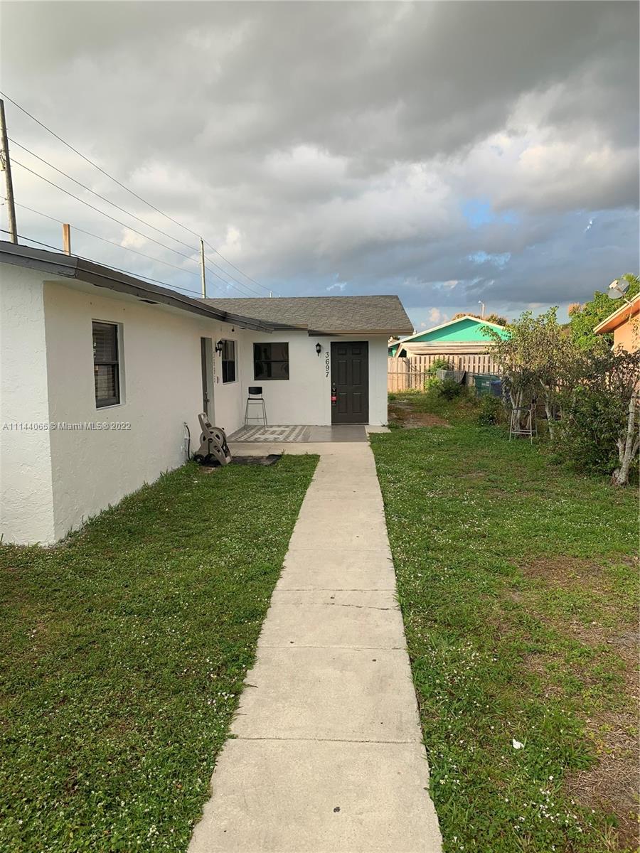 GOLDEN GARDENS ADDN - Residential Lease
