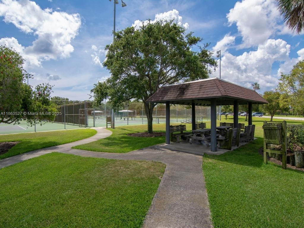 Rock Ridge - Residential
