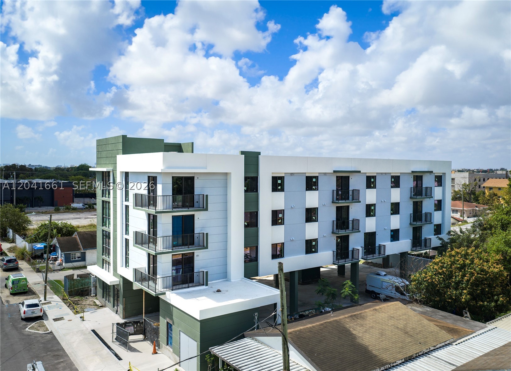 GARDEN CITY - Residential Lease