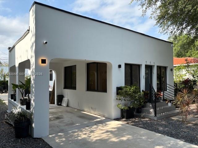 Completely reimagined and beautifully finished, this 1,500 SF Buena Vista residence offers a seamless blend of modern luxury and everyday comfort. Renovated in 2022, the open-concept layout features expansive living spaces and large-format porcelain flooring throughout. The chef’s kitchen is equipped with premium Bosch appliances, custom cabinetry, and a sleek quartz countertop. ideal for both entertaining and daily living. Three spacious bedrooms and two designer bathrooms showcase refined, high-end finishes.
Designed for efficiency and peace of mind, the home includes full hurricane-impact windows and a new HVAC system. The private backyard, complete with a patio, offers ample space for entertaining or a future pool. Ideally located just minutes from the Design District, top dining, beaches, and major highways, this turnkey home delivers style, convenience, and an exceptional location.