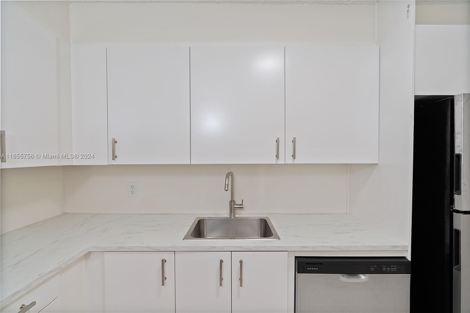 Island Terrace Condo - Residential Lease