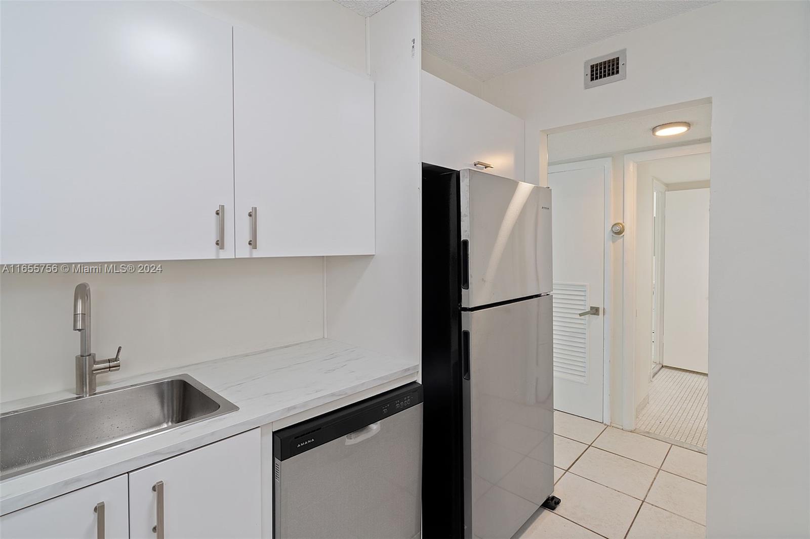Island Terrace Condo - Residential Lease
