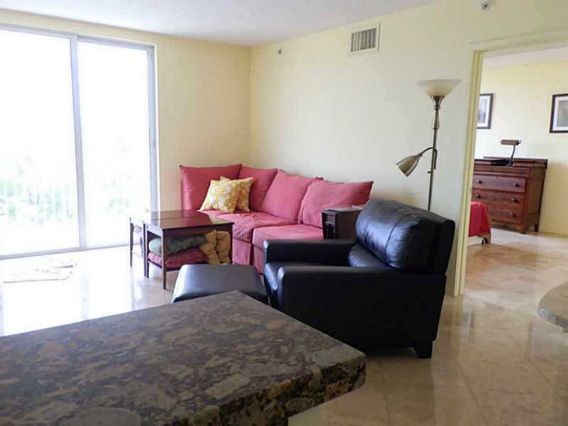 BREEZE CONDO - Residential Lease