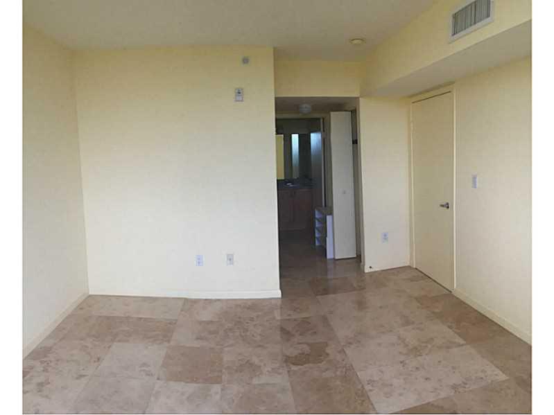 BREEZE CONDO - Residential Lease