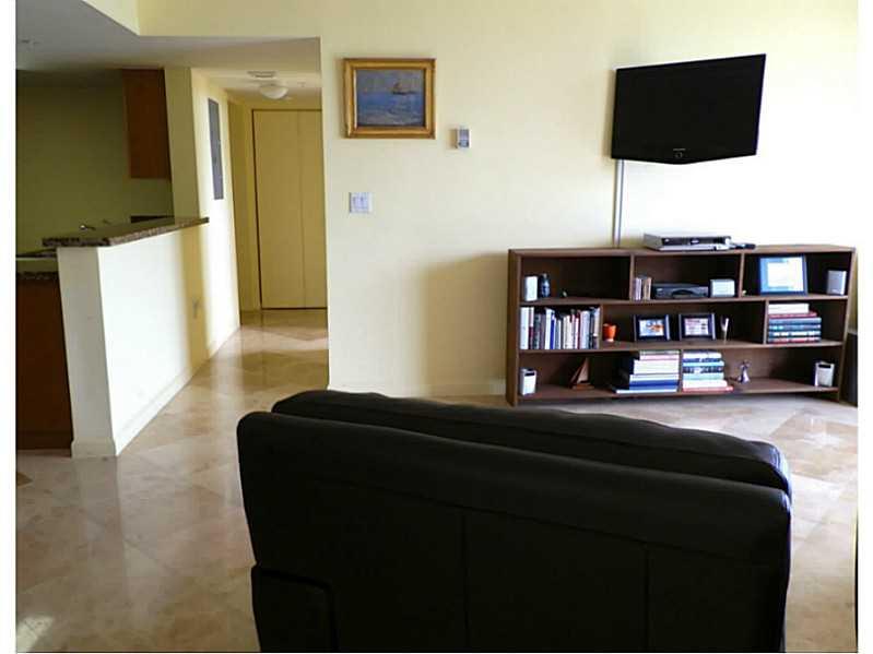 BREEZE CONDO - Residential Lease