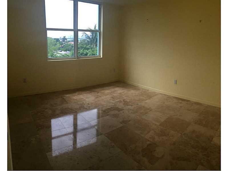 BREEZE CONDO - Residential Lease