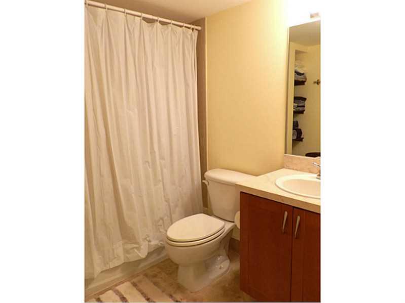 BREEZE CONDO - Residential Lease