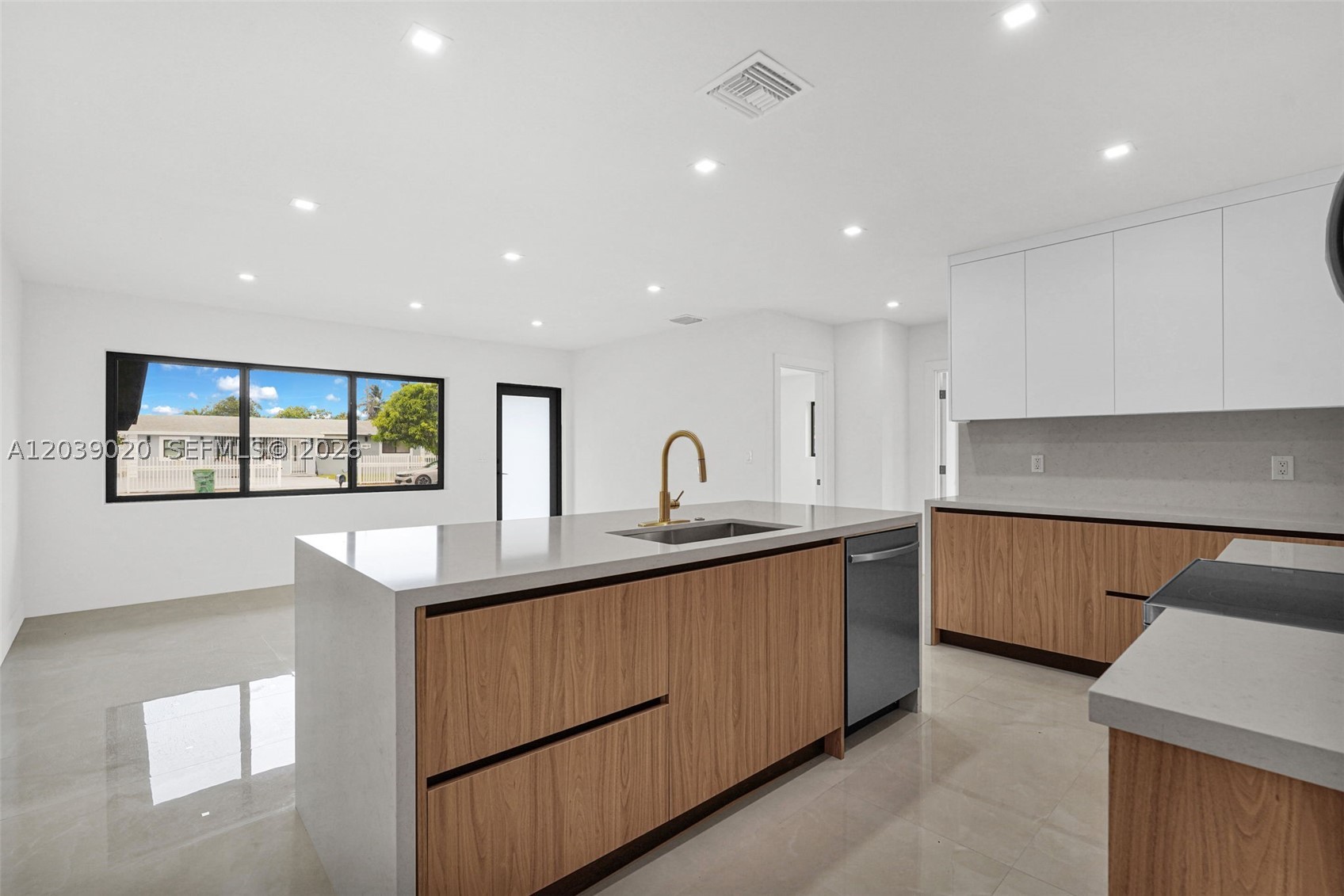 REALSITE ESTATES SEC 1 - Residential