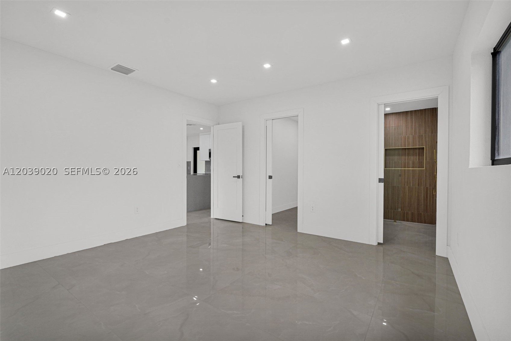 REALSITE ESTATES SEC 1 - Residential