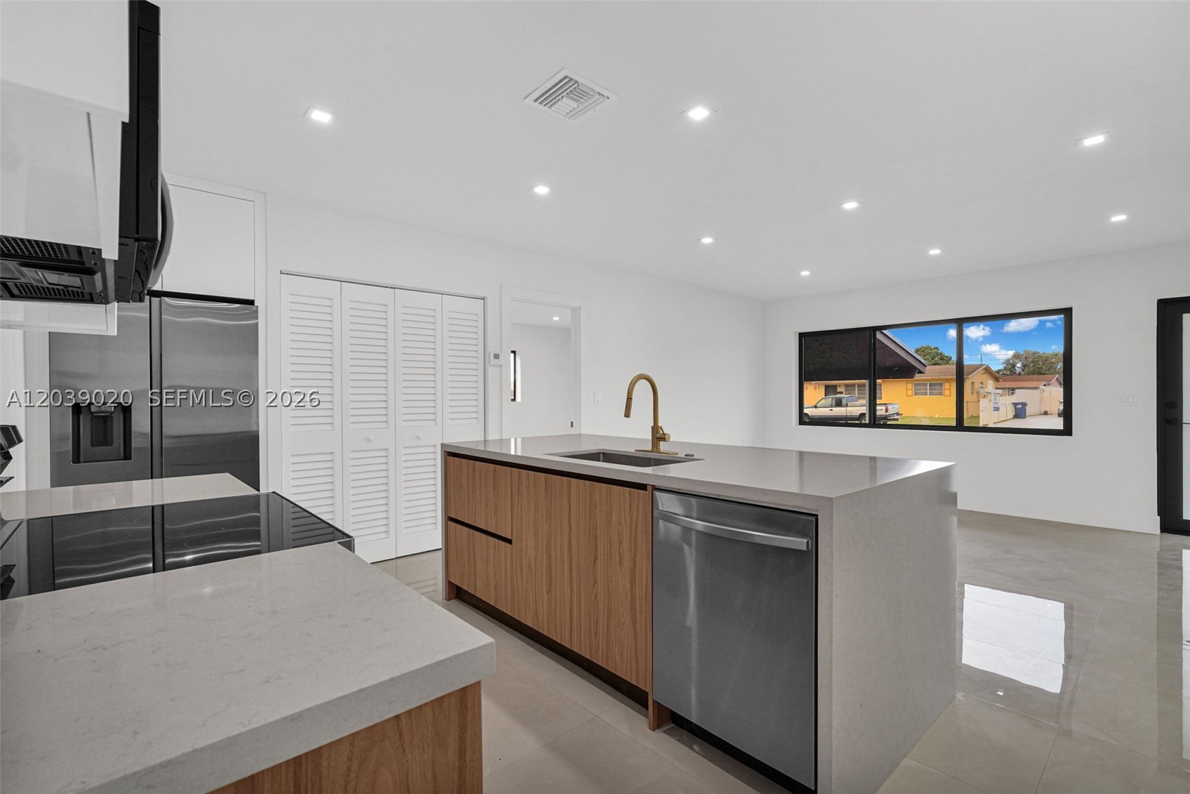 REALSITE ESTATES SEC 1 - Residential