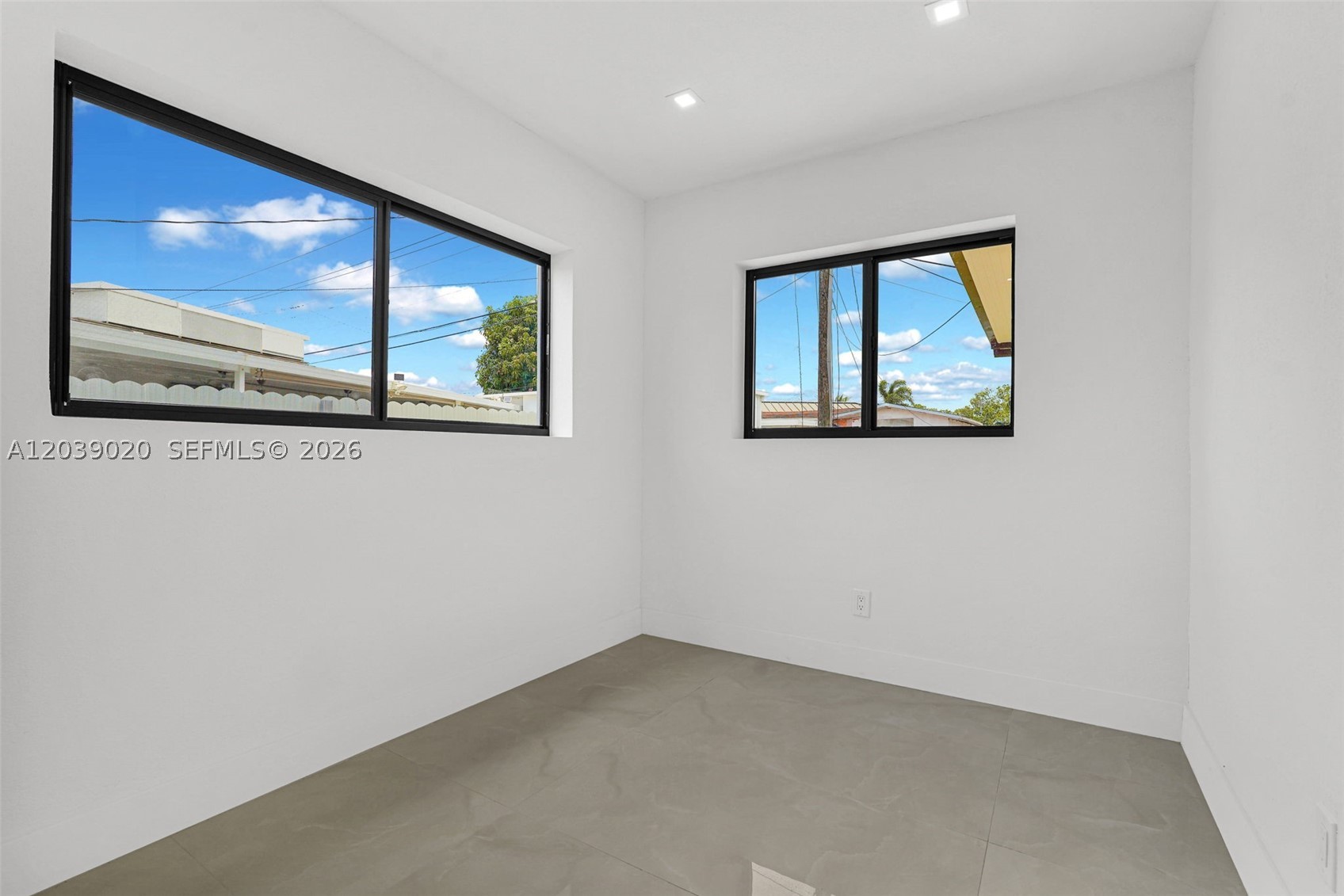 REALSITE ESTATES SEC 1 - Residential