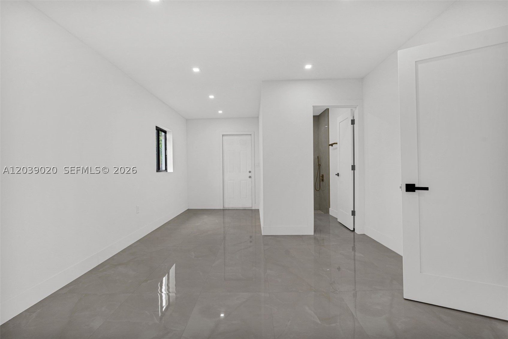 REALSITE ESTATES SEC 1 - Residential