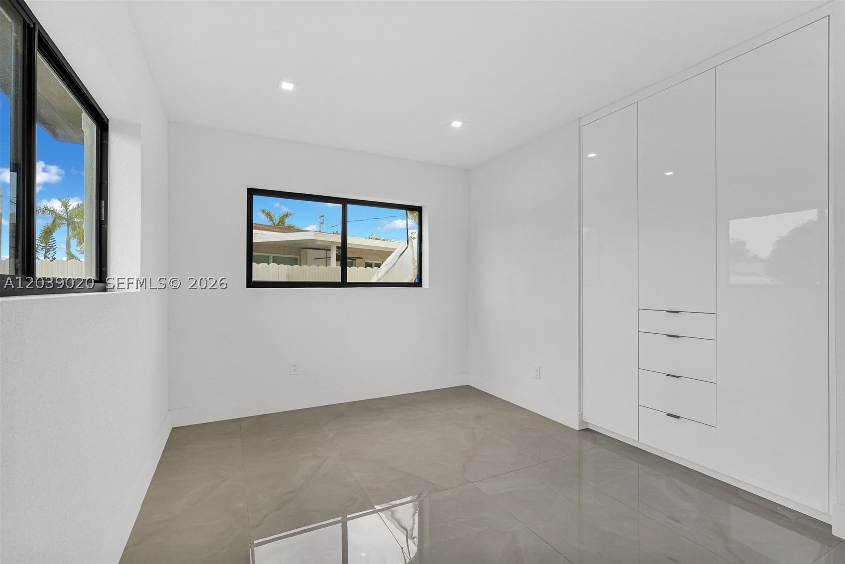 REALSITE ESTATES SEC 1 - Residential