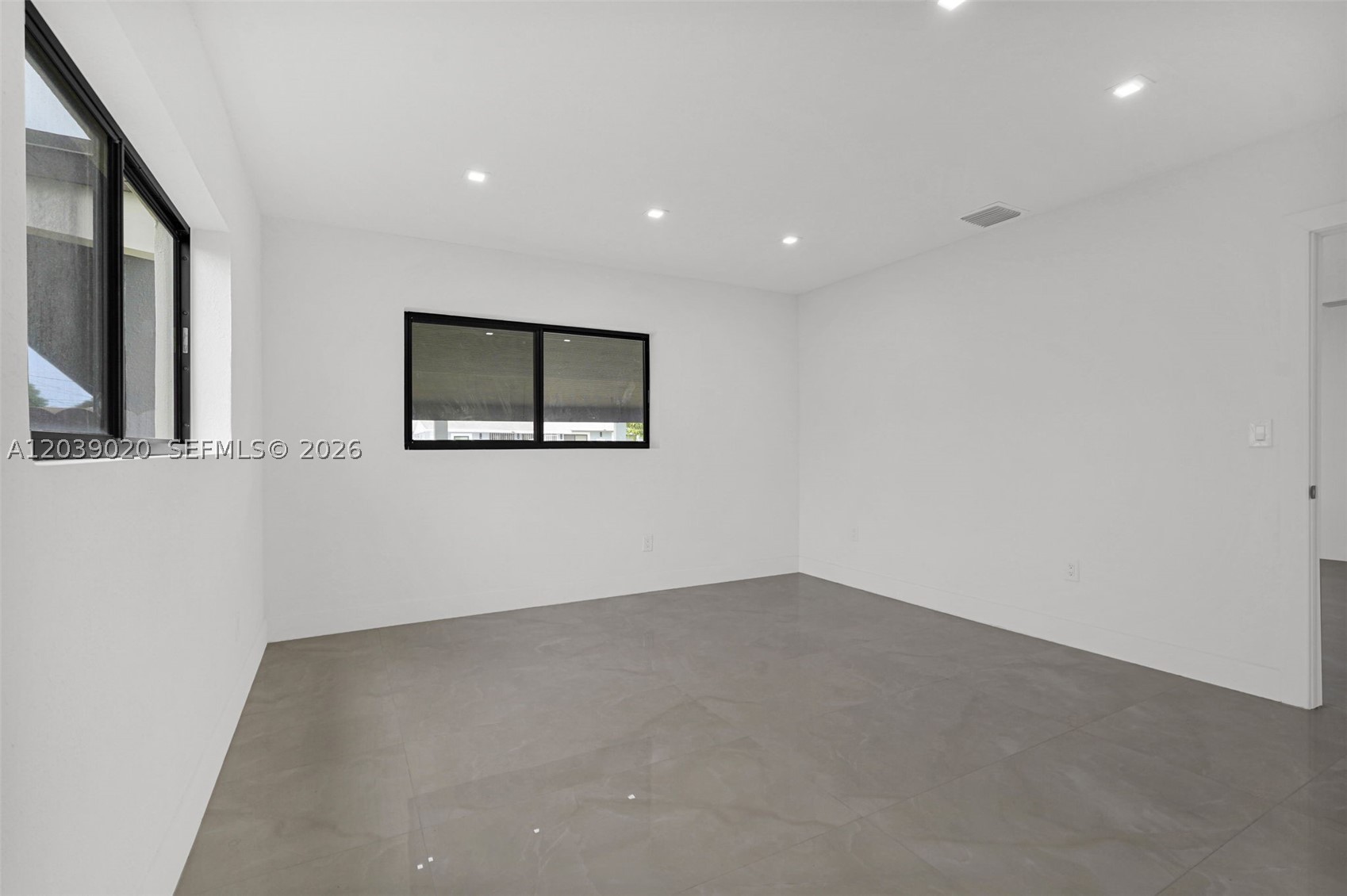 REALSITE ESTATES SEC 1 - Residential